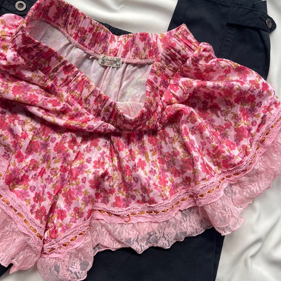 Free People Morning Breeze Shorts ✨🤍 - Picture 4 of 6